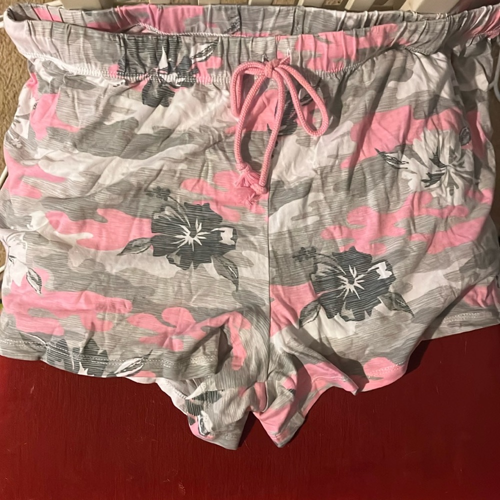 Camo/flower shorts